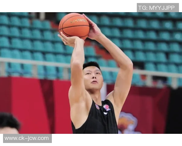 朱芳雨祝贺易建联:很高兴是被自己的队友打破记录,篮坛巨星再创辉煌 朱芳雨祝贺易建联:很高兴是被自己的队友打破记录,篮坛巨星再创辉煌