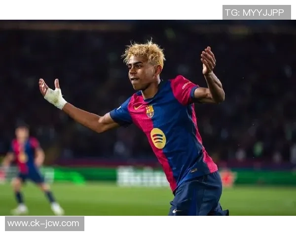 TA:亚马尔成为巴萨最大人物,俱乐部内可能没有人能够质疑他 TA:亚马尔成为巴萨最大人物,俱乐部内可能没有人能够质疑他