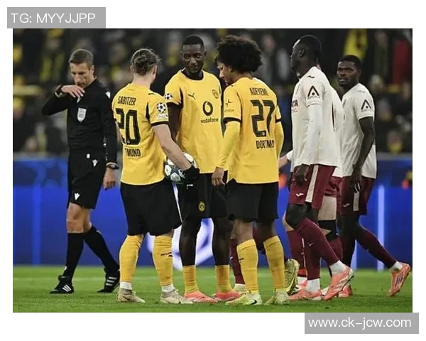 凯尔:比赛中阿德耶米被挑衅但保持了冷静,这说明他又成长了 凯尔:比赛中阿德耶米被挑衅但保持了冷静,这说明他又成长了