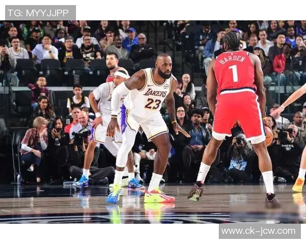 莱昂纳德预计明日复出！哈登场均轰32分，球队迎来新希望